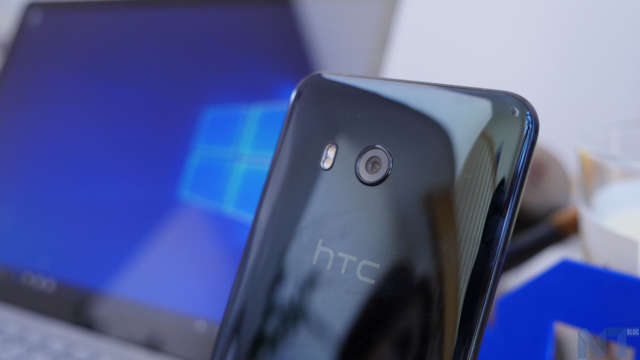 HTC U11 11