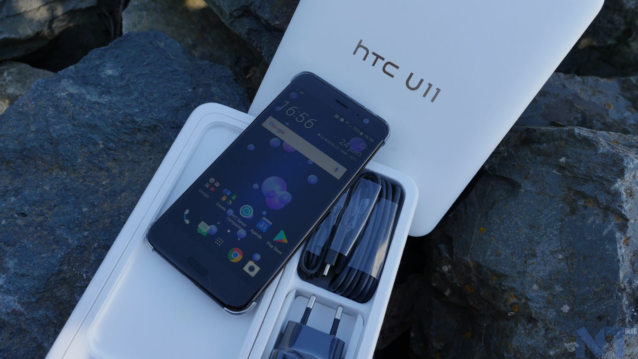 HTC U11 33