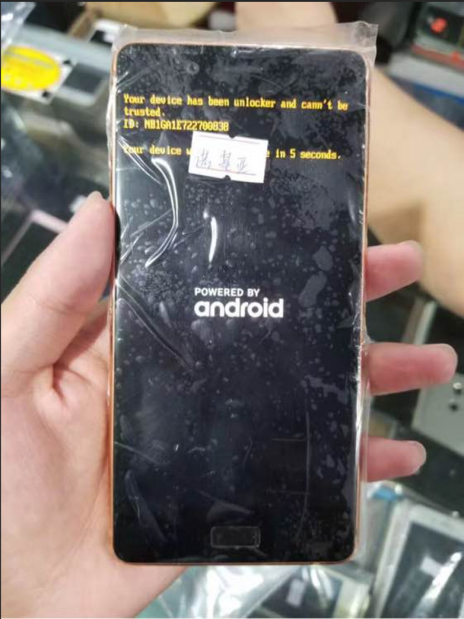 Nokia 8 : des clichés d'un modèle or cuivre s'affichent sur la toile 46 TmRPji267VKLwhbPAJJqPM 650 80