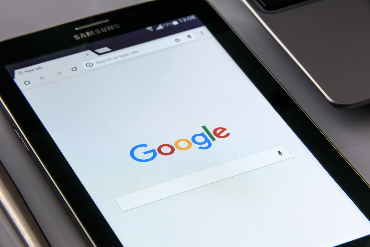 Google abandonne Instant Search, tout le monde utilise des smartphones 50 google on your smartphone 1796337 1280