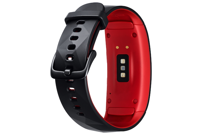 IFA 2017 : le bracelet Gear Fit 2 Pro permet d'écouter Spotify hors ligne 54 08 Gear Fit2 Pro Red Back