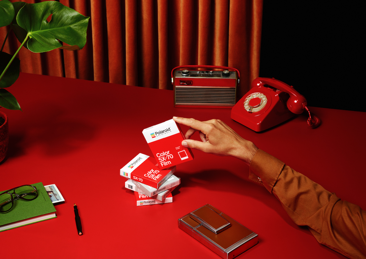 Polaroid Originals lance son OneStep 2, le retour aux origines de l'argentique 50 15 Polaroid Originals SX70 world 2