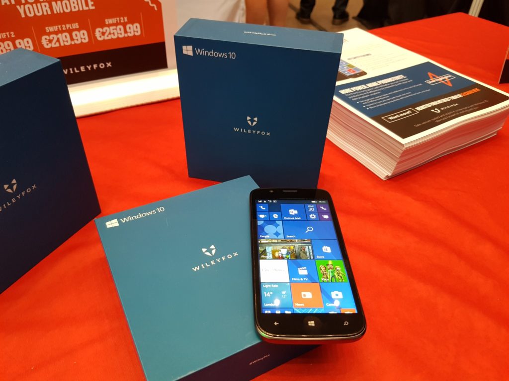 IFA 2017 : Wileyfox a créé un smartphone sous Windows 10 Mobile 51 DIkkGGvXUAIYlB1