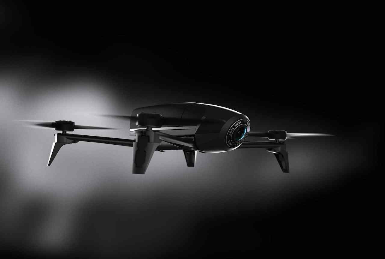 Le drone Bebop 2 Power de Parrot offre maintenant une heure de vol 50 Parrot Bebop2Power Packshot 04 BW 1