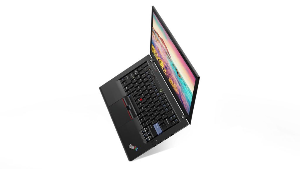 Lenovo dévoile un ThinkPad qui marque son 25e anniversaire à 2 189 euros 63 13 THINKPAD 25 Hero Ol d IBM keybord