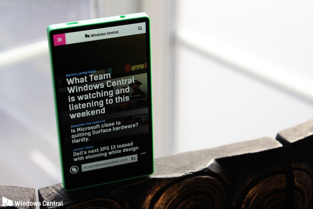 Microsoft avait aussi imaginé un Windows Phone sans bords en ... 2014 60 LD2FR IE 0