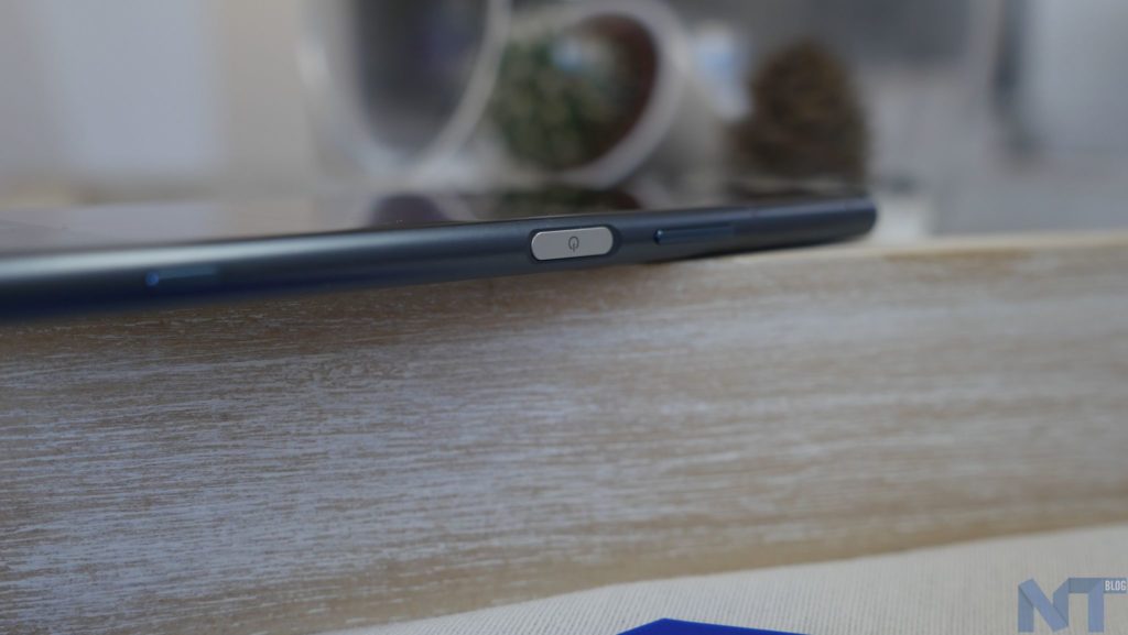 Sony Xperia XZ1 24