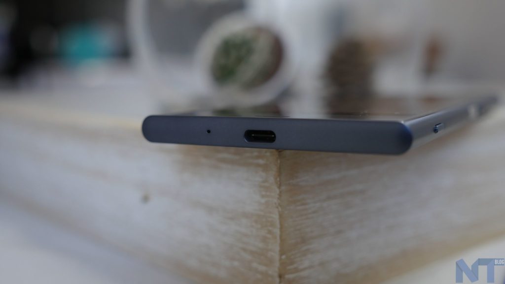 Sony Xperia XZ1 25