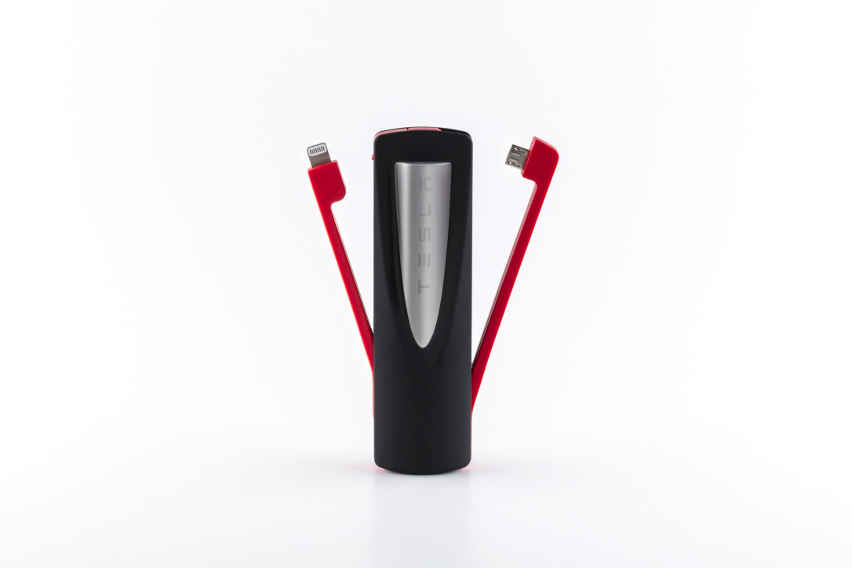 Tesla lance une batterie externe pour les iPhone et les smartphones Android 48 8756721 00 A 1