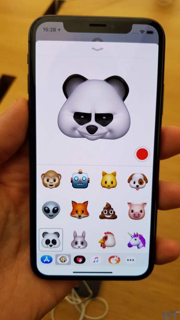 Prise en main du nouvel iPhone X : est-ce une merveille à 1000 euros ? 38 iPhone X 04
