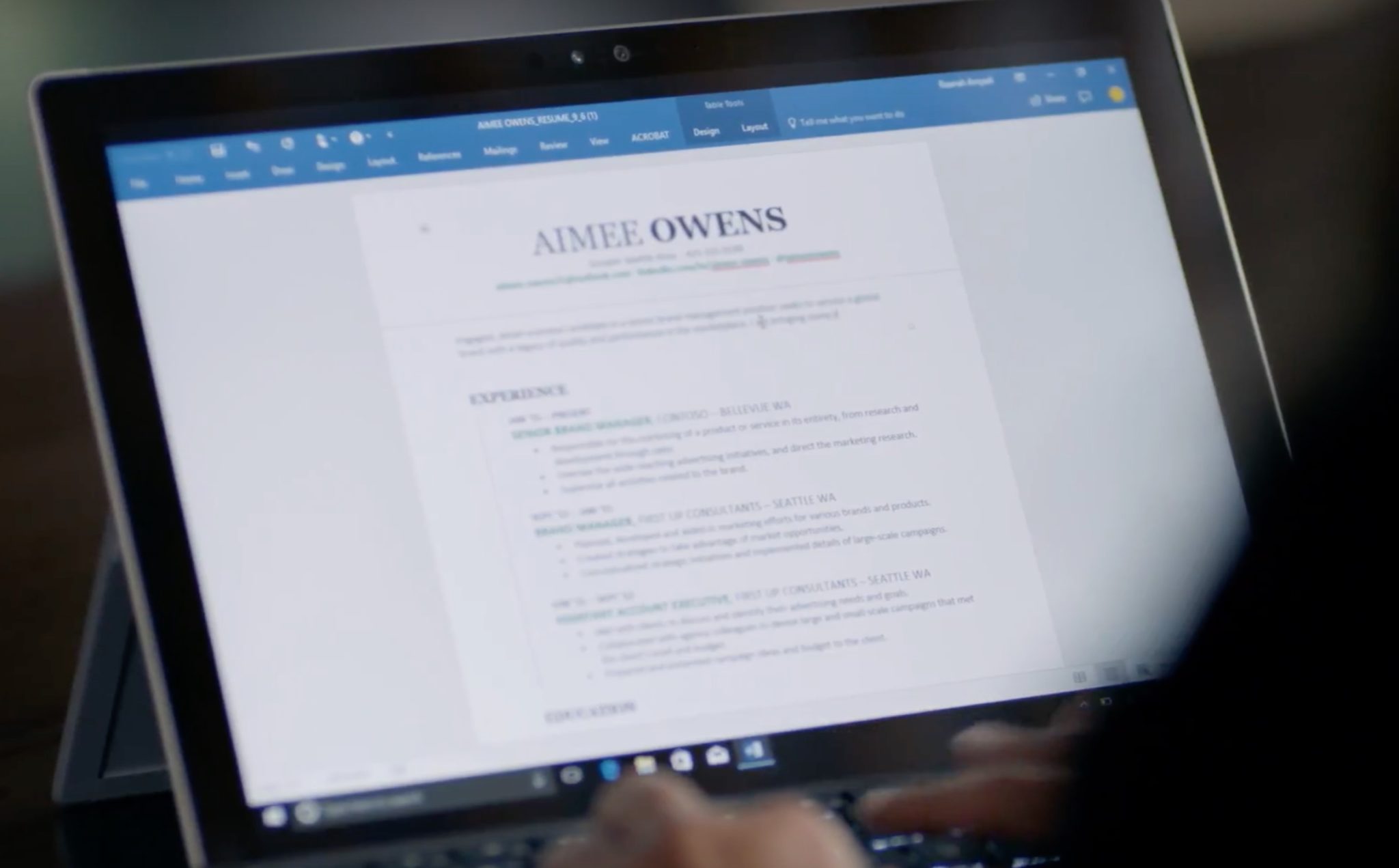 Microsoft intègre LinkedIn à Word pour vous aider à rédiger un CV