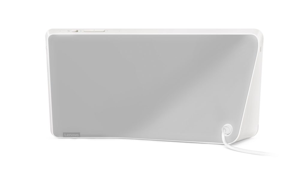 02 SMART DISPLAY 8 inch Rear facing forward