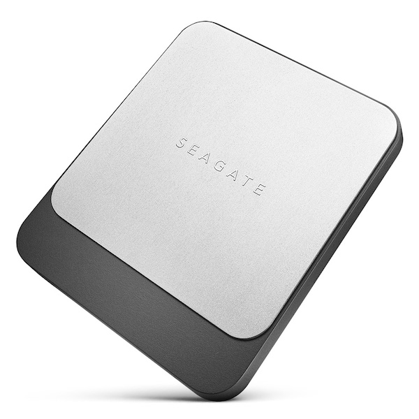 CES 2018 : le LaCie DJI Copilot séduira plus que les propriétaires de drones 49 Seagate Fast SSD