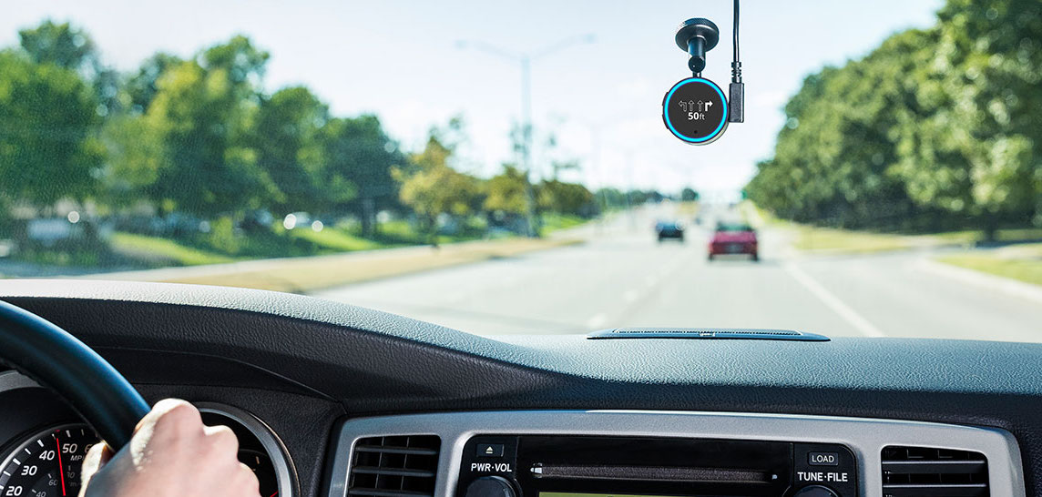 CES 2018 : Garmin Speak Plus associe un GPS alimenté par Alexa à une caméra dash