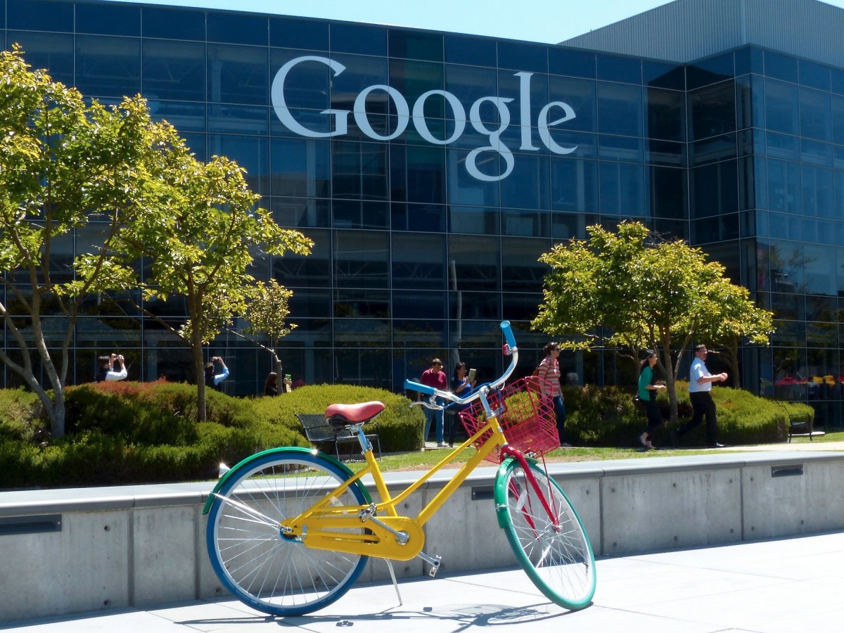 Google lance un centre de recherche sur l'IA en France 49 gbike the mode of transportation on googles campus the gbike is known for its colorful frame if you visit campus you can even catch a glimpse of the conference room bike