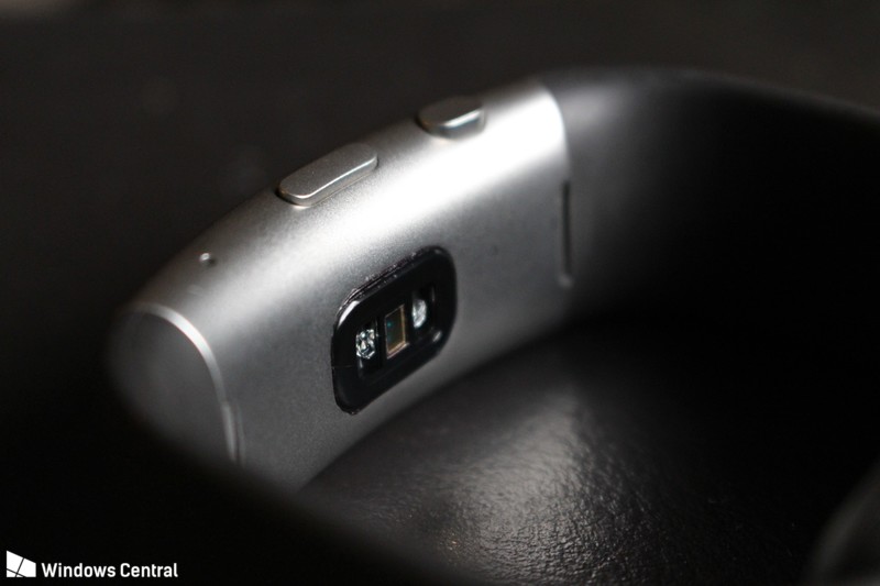 Microsoft Band 3 : des photos et des spécifications pour le bracelet connecté 54 microsoft band 3 sensor