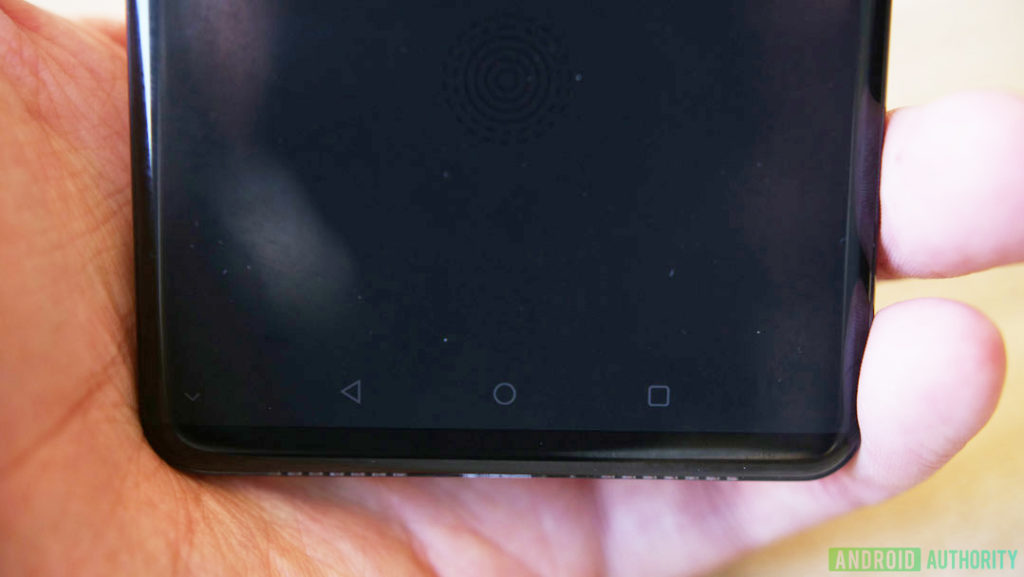 Huawei P20 : les images d'un prototype montrent de curieux changements 49 Huawei P20 prototype leak 4