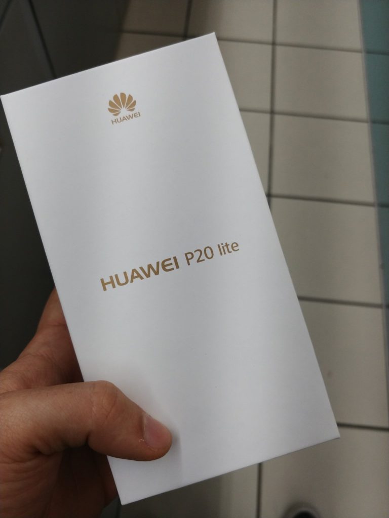 Huawei P20 Lite : la vidéo montre le smartphone de milieu de gamme 51 DYQsMtGXkAEmp5c