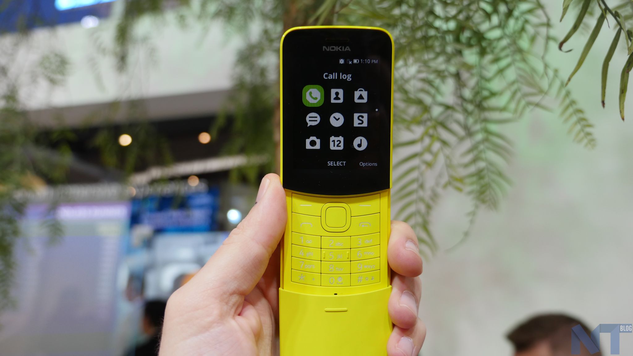 Nokia 8110 4G 11