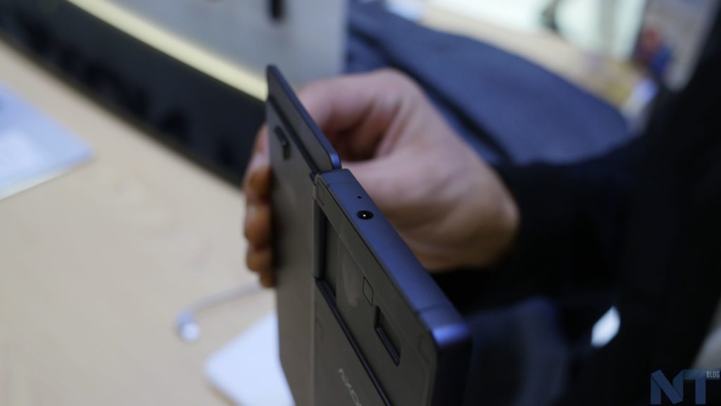 Prise en main du ZTE Axon M : le futur des smartphones est pliable 28 ZTE Axon M 16