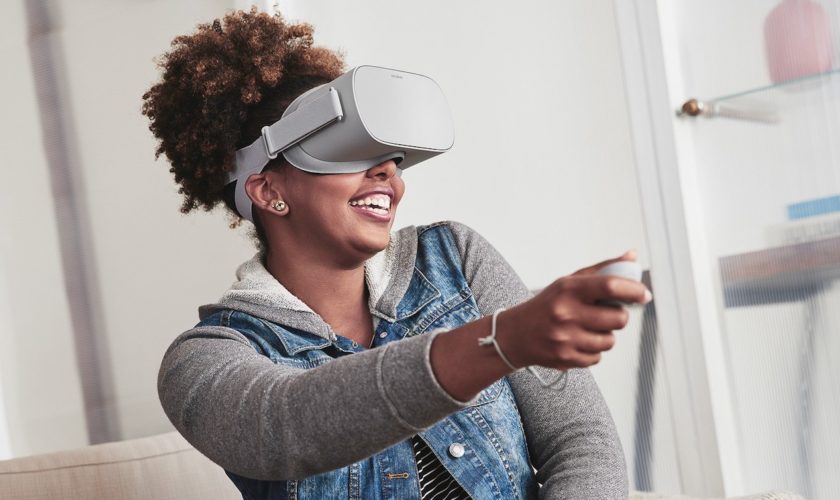 Oculus Go : le casque VR autonome pourrait être lancé début mai 86 oculus go wearing
