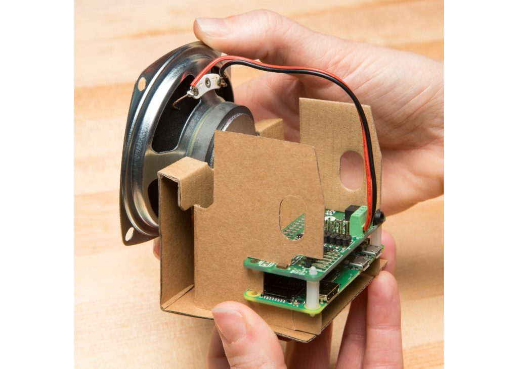 Les nouveaux AIY Vision et Voice Kit de Google incluent un Raspberry Pi Zero WH 58 53416295 Alt05