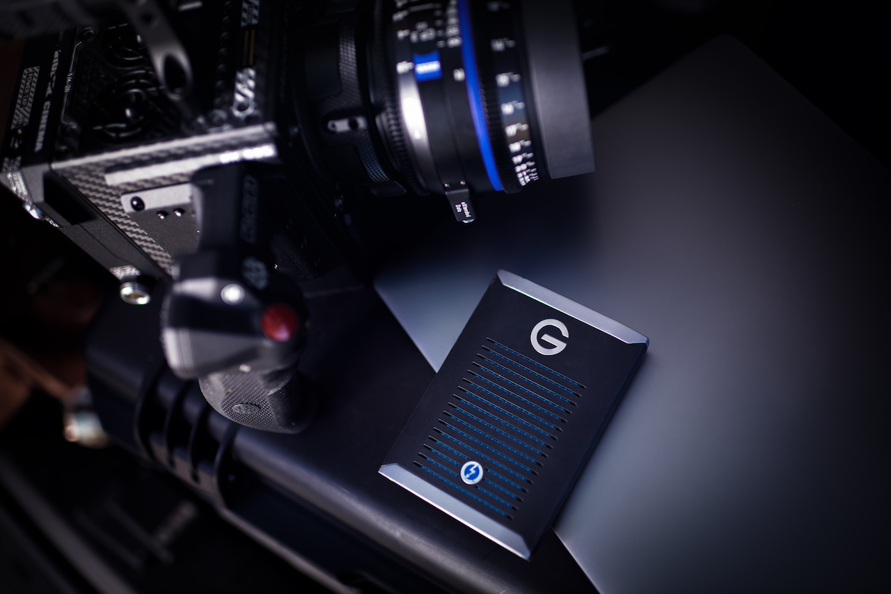 G Drive mobile Pro SSD withMacBookPro Studio v6 LifestyleImage NoLogo HR