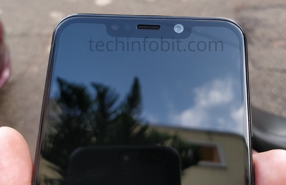Moto One The First Ever Motorola Phone With Display Notch Real Photos Of Moto One Leaked techinfoBiT 4