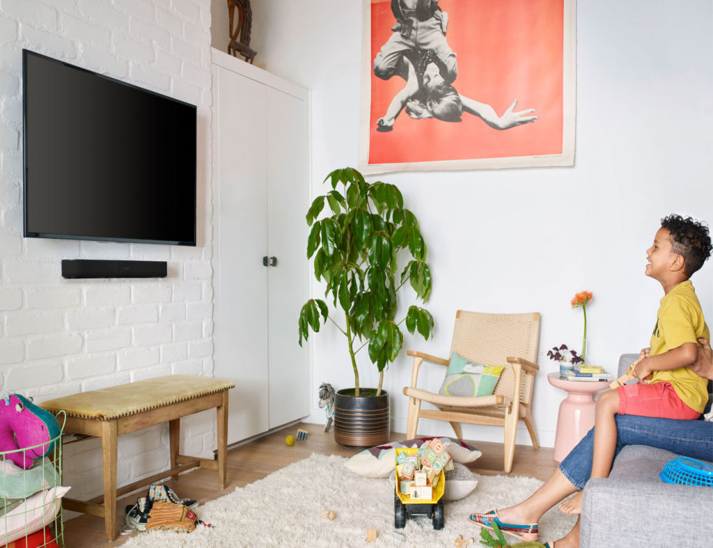 Sonos Beam : la nouvelle barre audio connectée pour votre téléviseur 51 beam lifestyle mounted black