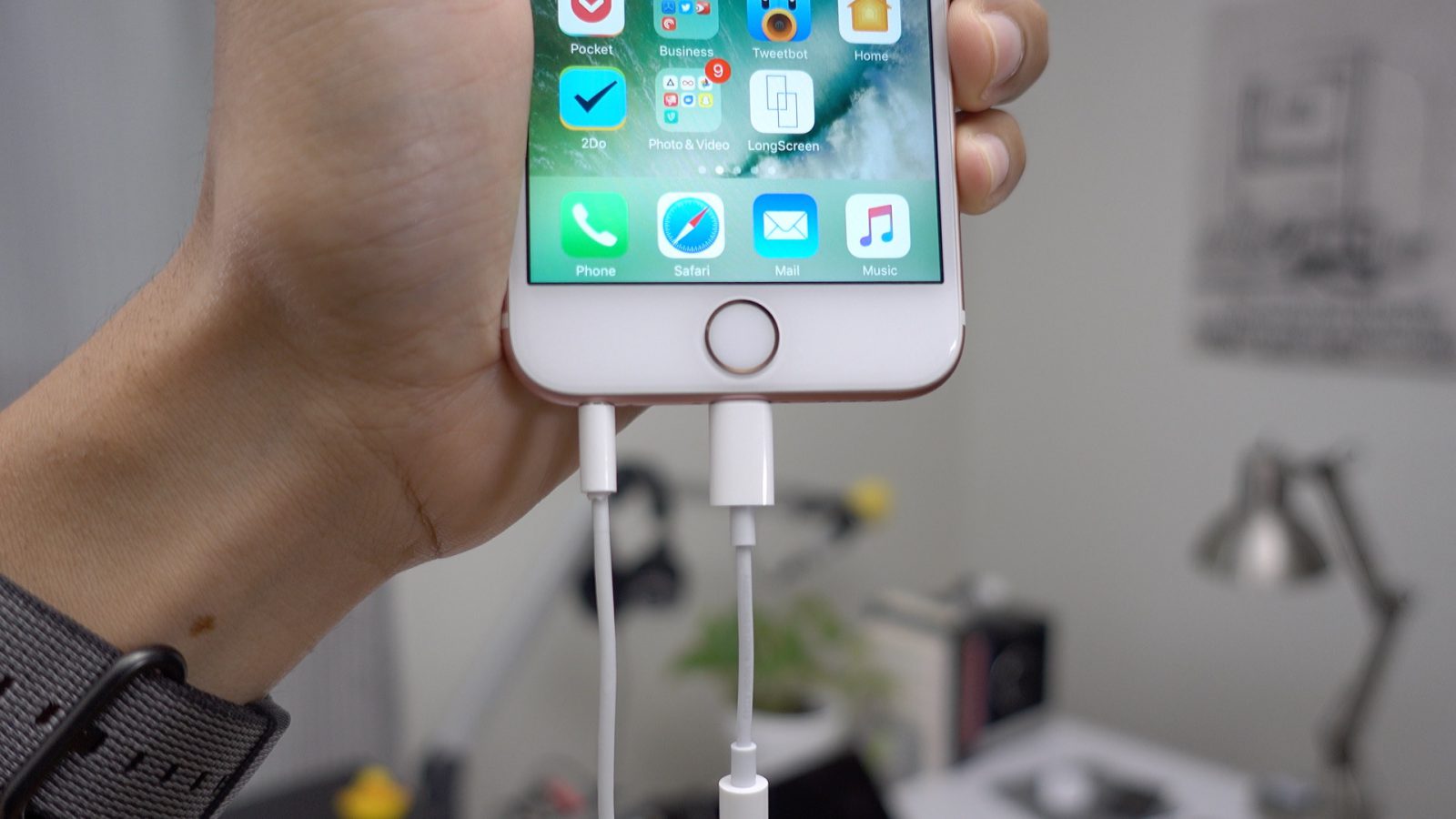 lightning earpods two plugged in at once