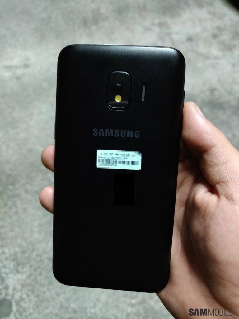 Le smartphone Android Go de Samsung repéré dans des photos 56 Samsung Android Go 15