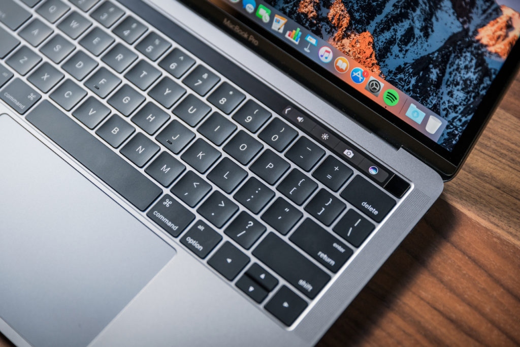 macbook pro 13 late2016 review adam touchbar 100693206 orig