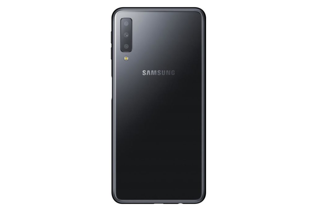 Galaxy A7 (2018) : une triple caméra, un capteur d'empreinte digitale sur le côté 52 SM A750F 002 Back Black