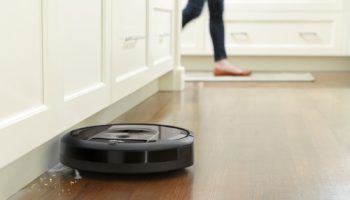 i7 i7 Charcoal Photo InSitu EdgeSweeping Wood Crumbs