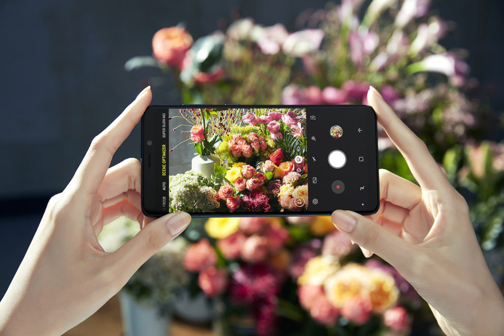 Samsung lance son Galaxy A9 et ses quatre caméras à l'arrière 54 5. Scene optimizer flower A9