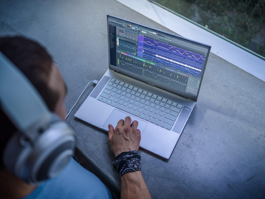 Razer Blade 15 : la gamme se dote de nouveaux modèles 52 Blade 15 2018 Mercury 016