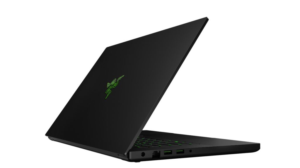 Razer Blade 15 : la gamme se dote de nouveaux modèles 45 Blade 15 Fall 2018 Base Model Render 13