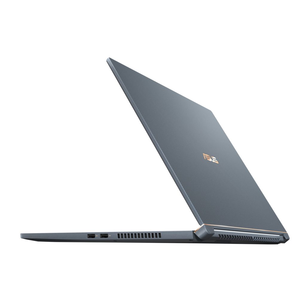 CES 2019 : ASUS lance le StudioBook S sous Windows 10, rival du MacBook Pro 52 StudioBook S 4