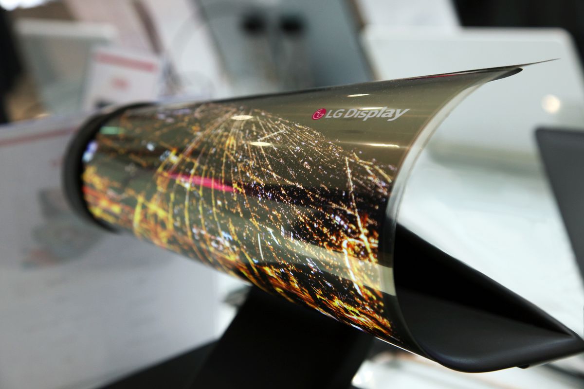 CES 2016 18 inch Rollable OLED.0.0.0.0