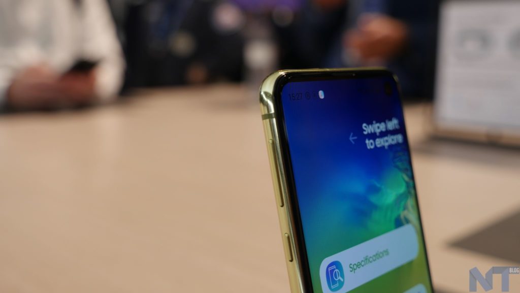 MWC 2019 : Prise en main du Samsung Galaxy S10e, petit et intéressant 25 MWC Galaxy S10e 21
