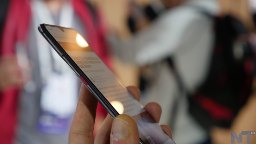 MWC 2019 : prise en main du Xiaomi Mi 9 axé sur la photo 18 MWC Xiaomi Mi 9 12