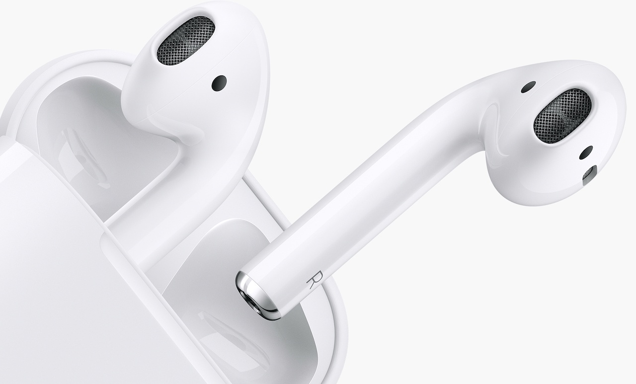 FRFR AirPods Q117 Web Product Page 06