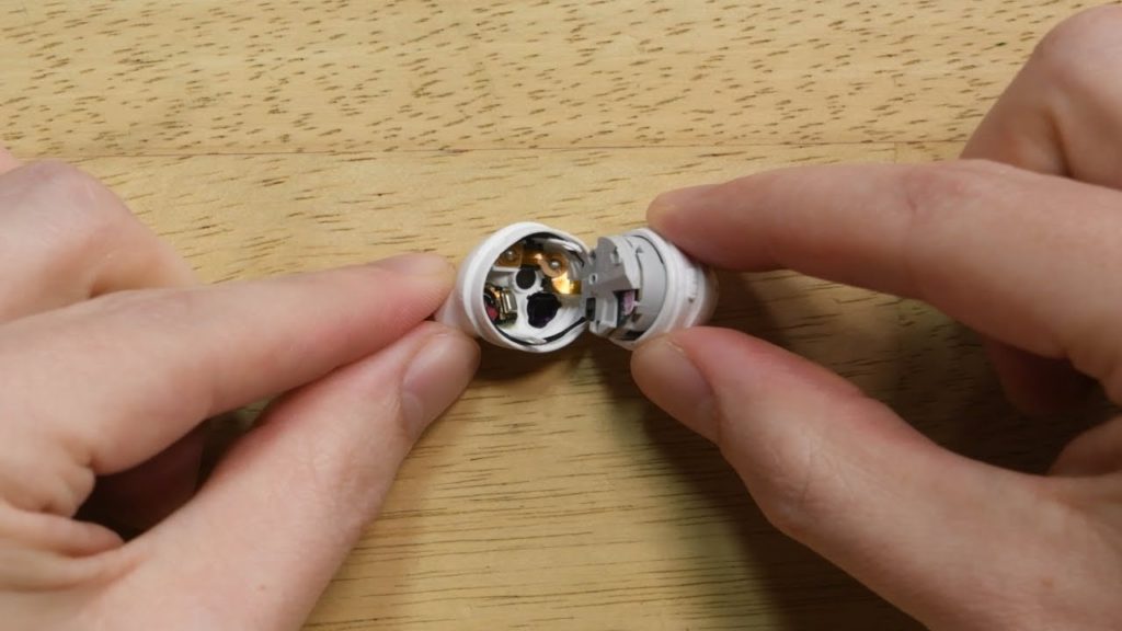 ifixit demonte galaxy buds de samsung