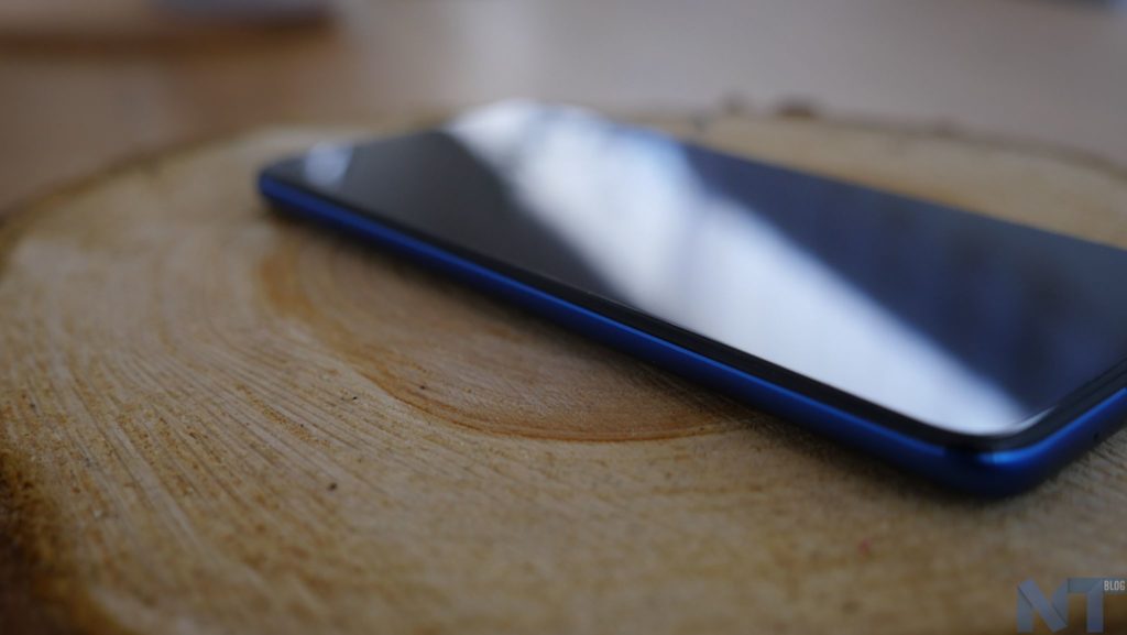 Prise en main du Honor View 20 : un smartphone moderne et innovant 29 Honor View 20 34