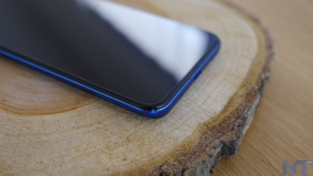 Prise en main du Honor View 20 : un smartphone moderne et innovant 28 Honor View 20 37