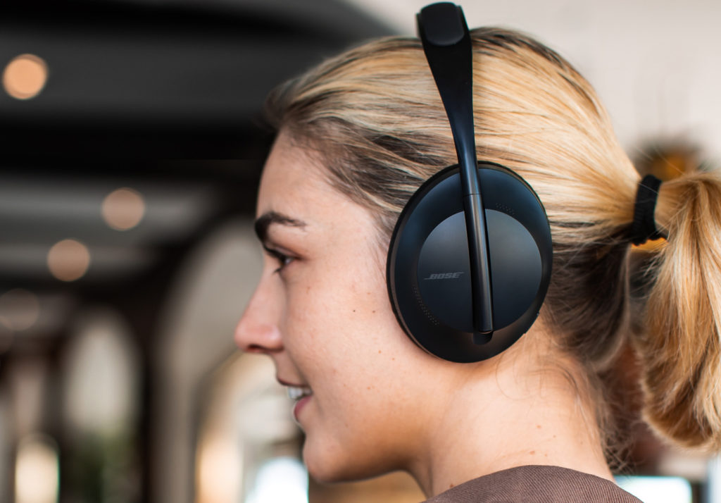 Headphones 700 Black 1987 9