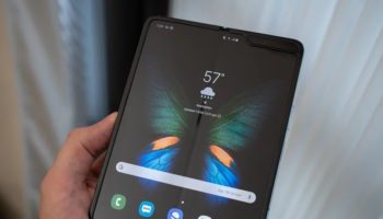 galaxy fold black home screen op