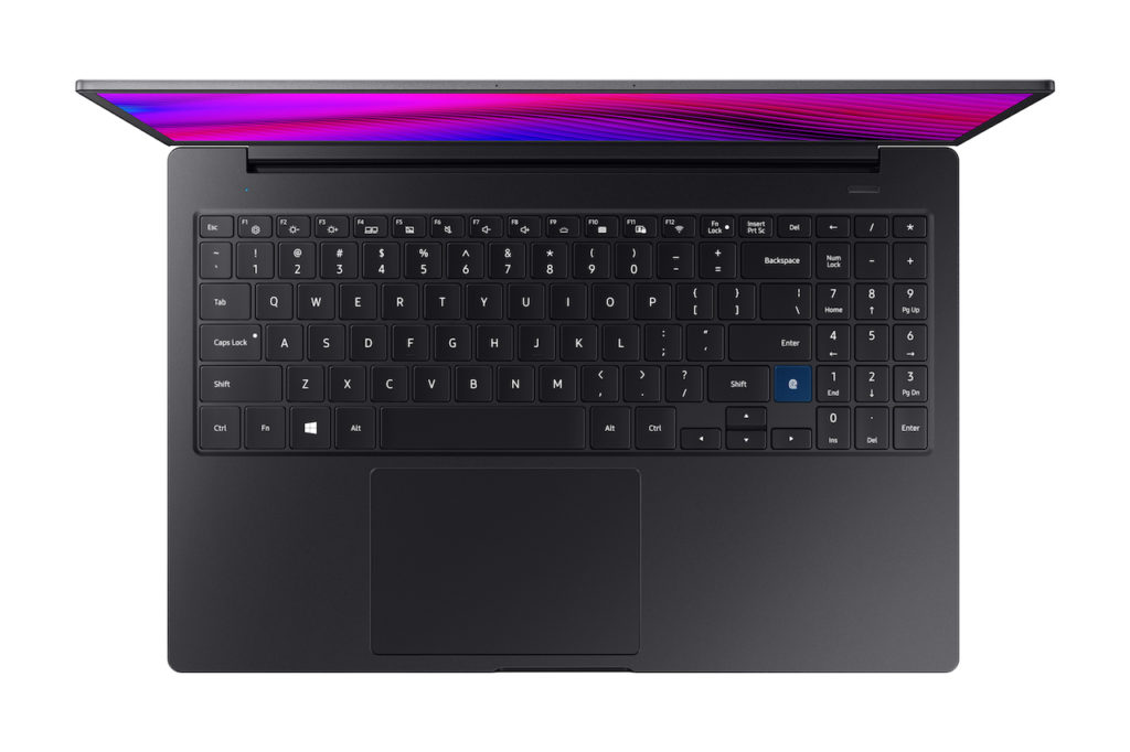 Samsung annonce ses nouveaux Notebook 7, des "MacBook Pro" de 13 et 15 pouces 54 Notebook7Force 3