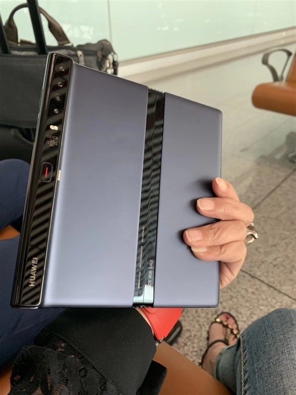 La conception du Huawei Mate X a peut-être été modifiée avant son lancement 52 Huawei Mate X Updated Design 2