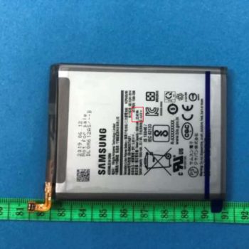 samsung galaxy m20s batterij foto